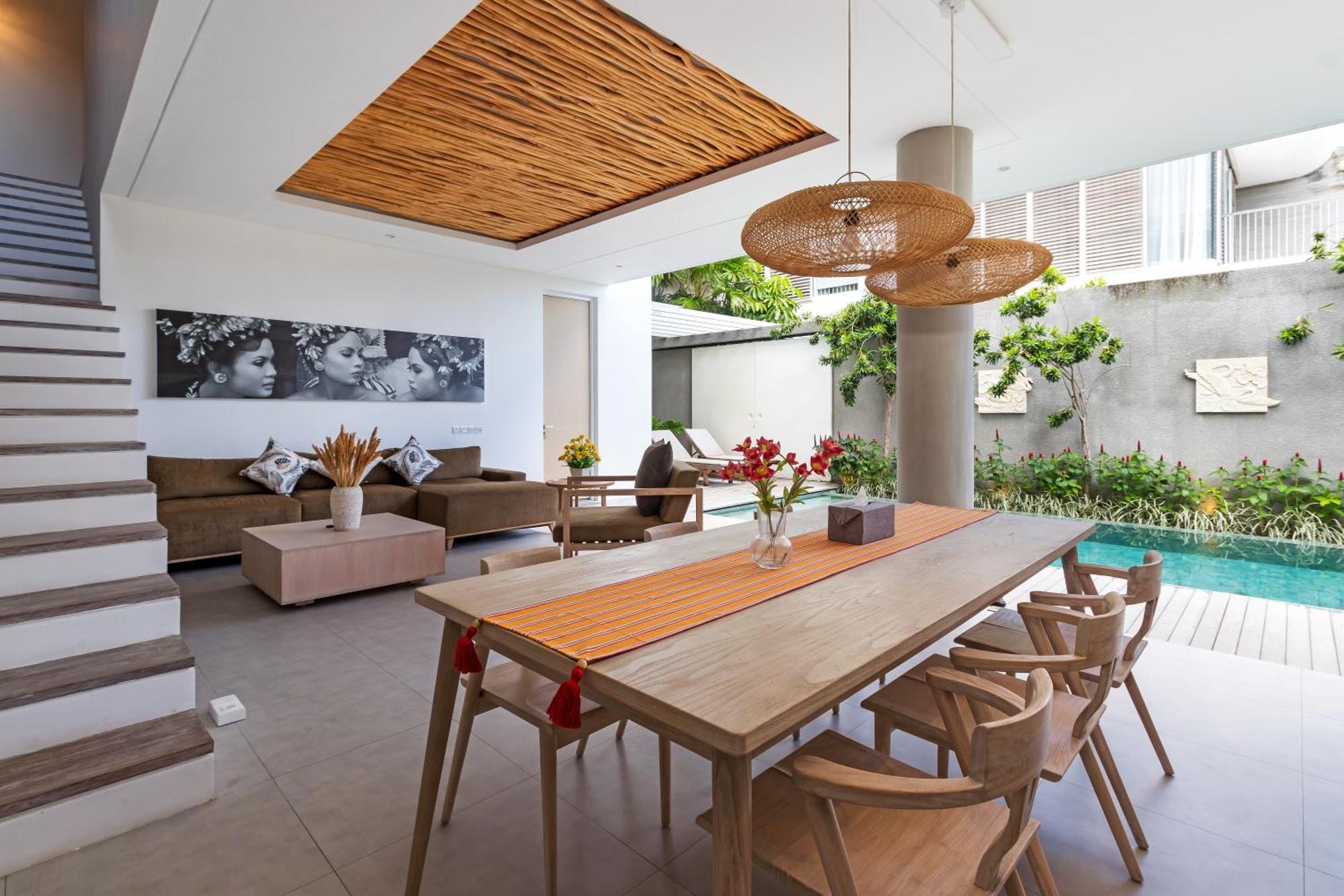 The Swan By Finder * Seminyak (Bali)